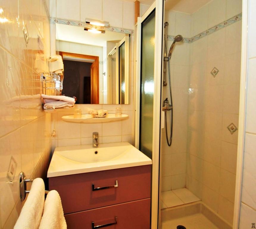 Hotel La Montagne Fleurie Barèges Cameră foto